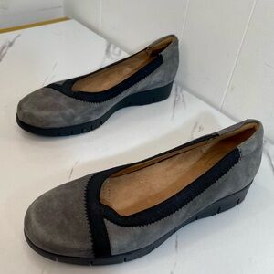 Clarks Artisan Daelyn Hill Suede Leather Low Wedge SlipOn Comfort Shoe Grey Sz 6